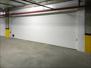 Промышленные секционные ворота DoorHan серии isd03 7800x6200 для парковки